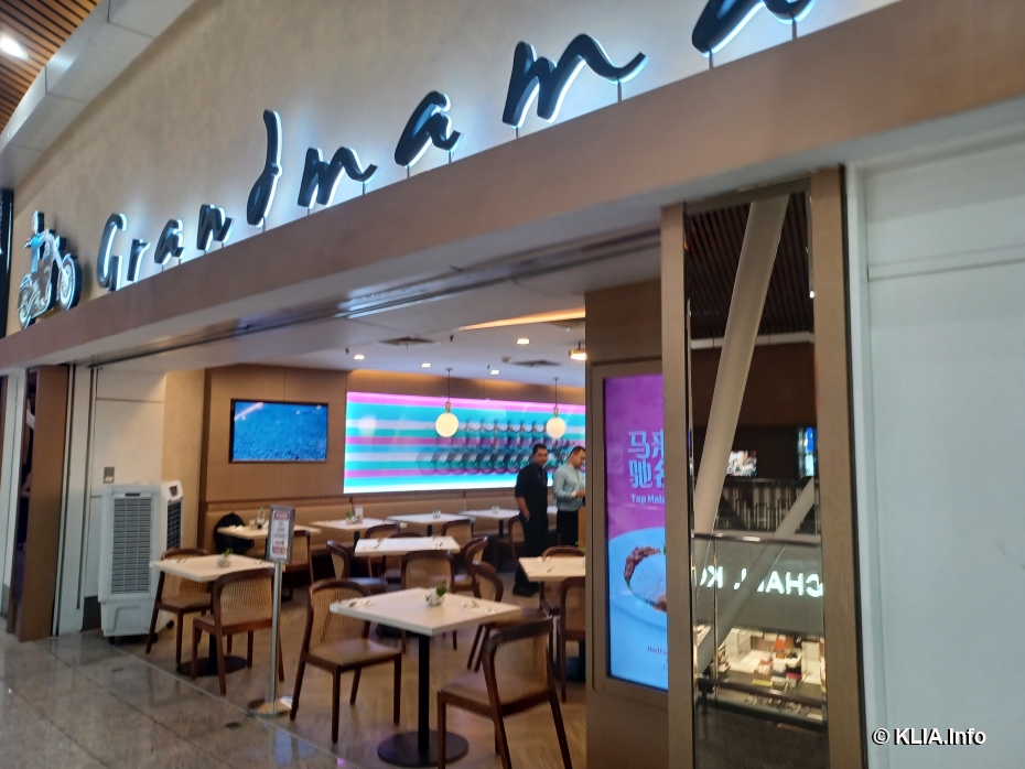 Grandmama's at KLIA