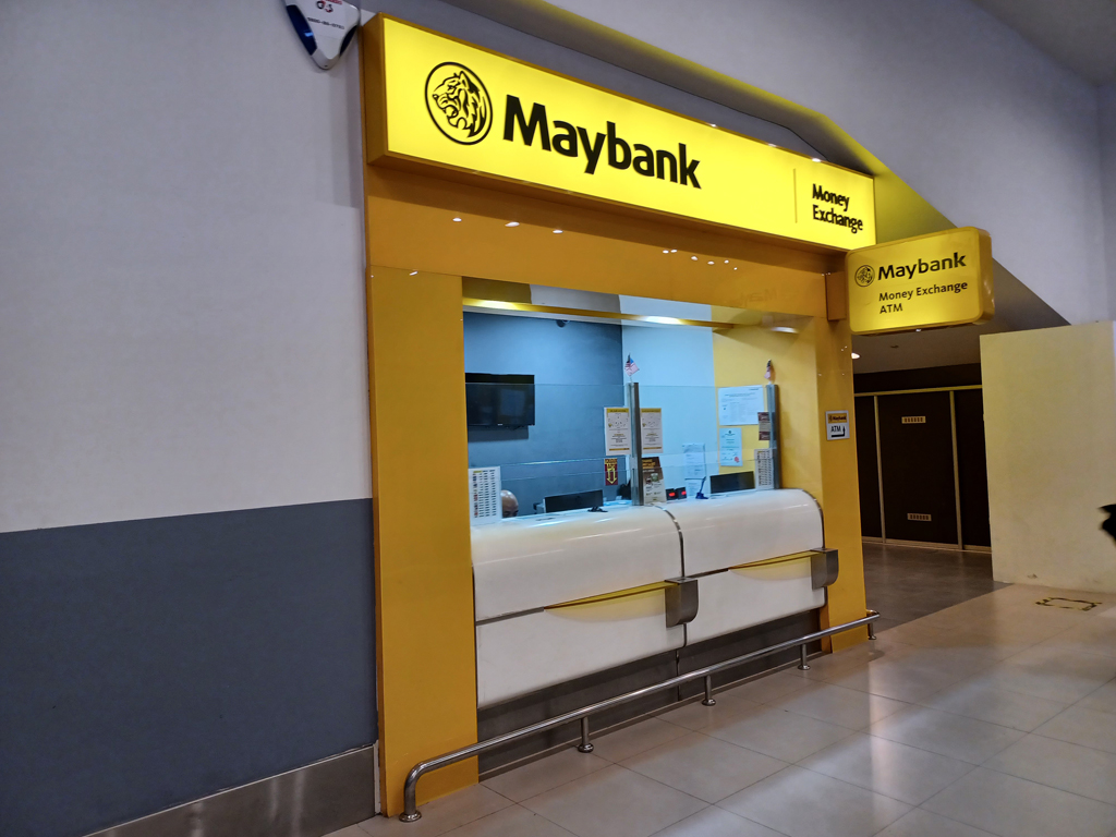 Currency Exchange (Money Changer) at KLIA Terminal 2 (klia2)