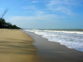 Pantai Bisikan Bayu