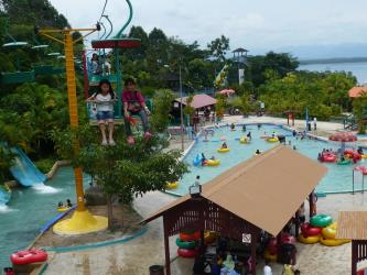 Bukit Merah Laketown
